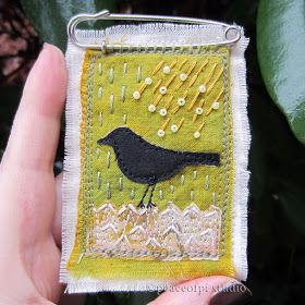 Illustration Embroidery, Kilt Pin Brooches, Fabric Bird, Fiber Art Jewelry, Collage Painting, Hand Beaded Embroidery, Fiber Art Quilts, Fabric Brooch, Fabric Collage