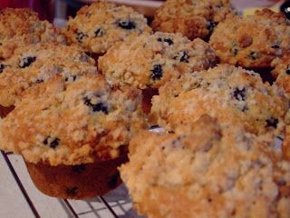 Amazing Muffins, Mulberry Muffins, Mulberry Recipes, Yellow Apron, Family Desserts, Coffee Cake Muffins, Sweet Treats Desserts, Lemon Muffins, Berries Recipes