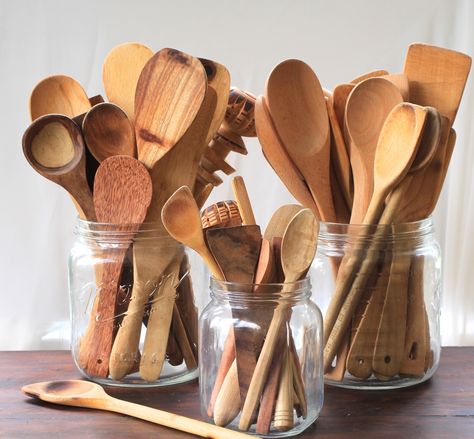 The One and Only Wooden Spoon You Really Need — The Kitchn Tool Jar Beautiful Pantries, How To Cut Onions, Wooden Things, Kitchen Styles, Wooden Kitchen Utensils, Farmhouse Kitchens, Wooden Utensils, Wood Spoon, Open Shelf