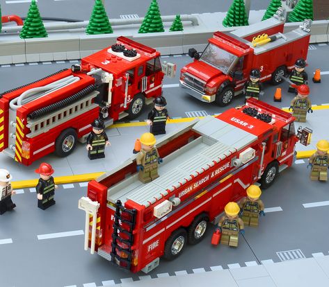 Lego Fire Urban Search and Rescue Task Force 3 | Here's my L… | Flickr Lego Ambulance, Lego City Fire Truck, Lego City Fire, Lego Fire, Lego Truck, Lego Modular, Lego Pictures, Cool Lego Creations, Custom Lego