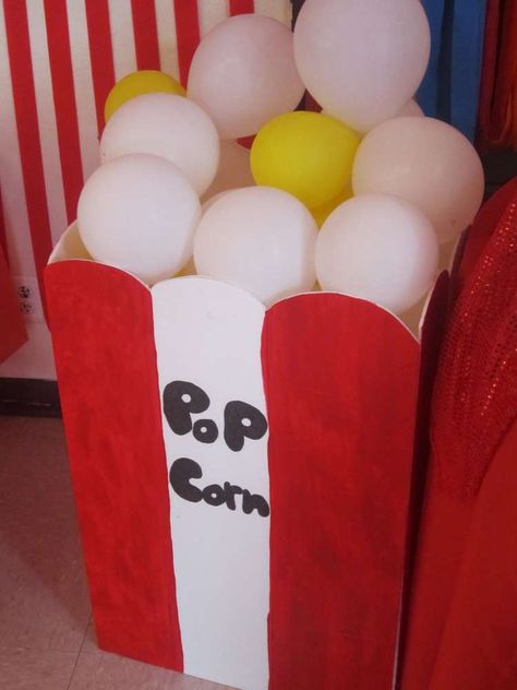 Homecoming Dance Ideas, Pep Rally Themes, Rally Ideas, Circus Birthday Party Ideas, Carnival Party Games, Cheers Theme, Rally Idea, Carnival Spirit, Poster Boards