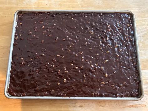 How to Make Ina Garten's Most Popular Brownies Recipe Outrageous Brownies, Beattys Chocolate Cake, Chocolate Mocha Cake, Popular Dessert, Best Brownie Recipe, Brownies Recipe Homemade, Most Popular Desserts, Ina Garten Recipes, Mocha Chocolate