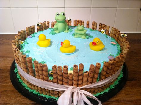 Baby pond cake. Duck Pond Cake, Pond Cake Ideas, Pond Party, Ducky Party, Rubber Ducky Party, Pond Cake, Frog Baby Showers, Baby Shower Fishing, Duck Party