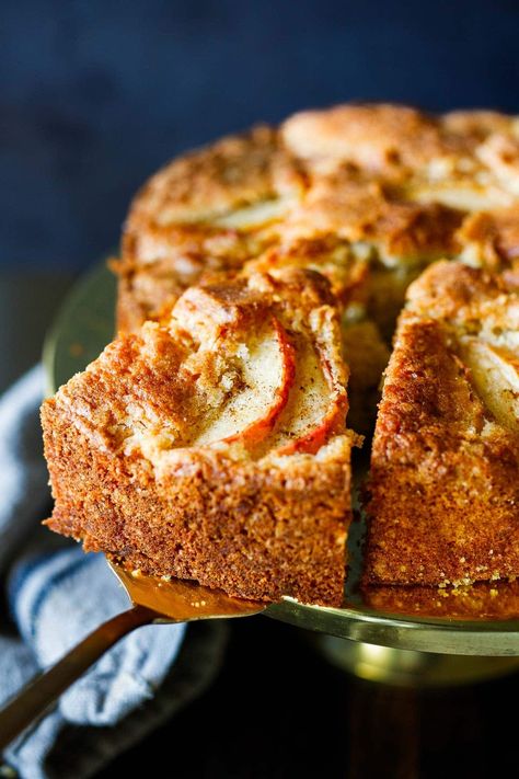 Cardamom Cardamom Apple Cake | Feasting At Home Cardamom Apple Cake, Apple Cardamom Cake, Winter Apple Desserts, Apple Snack Cake, Cardamom Desserts, Cardamom Tea Cake, Fall Tart, Fall Apple Desserts, Apple Desserts Recipes