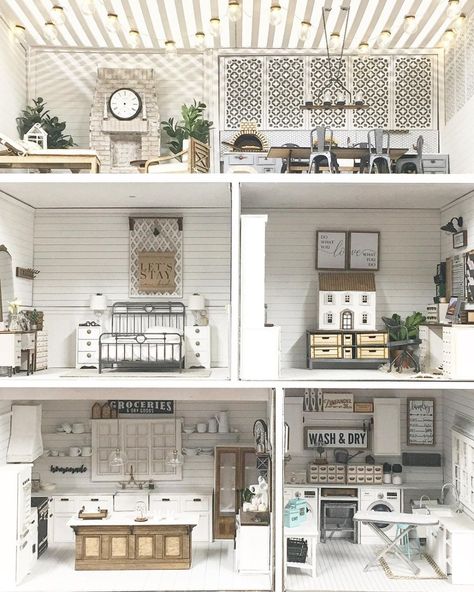 #miniatureworld hashtag on Instagram • Photos and Videos Dollhouse Decorating, Modern Dolls House, Diy Barbie House, Dollhouse Design, Modern Dollhouse Furniture, Mini Store, Doll Furniture Diy, Doll House Plans, Diy Doll Miniatures