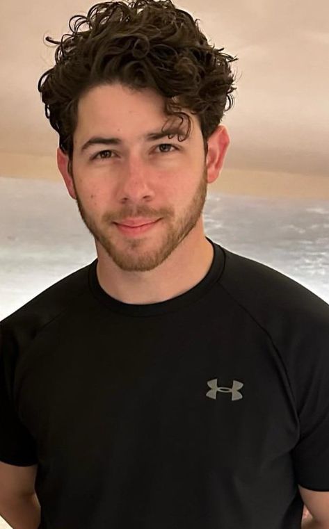 Nick Jonas Short Hair, Joe Jonas Hair, Nick Jonas Hair, Joe Jonas Curly Hair, Nick Jonas Curly Hair, Nick Jonas Haircut, Nick Jonas Shaved Head, Joe Jonas Black And White, Jonas Brother