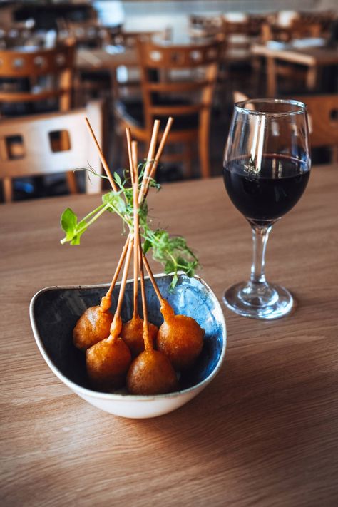 Lunch at Olé Tapas Bar, Wolverton - Sophie etc.® Gourmet Tapas Fine Dining, Appetizers Restaurant Fancy, Bar Bites Restaurant, Fine Dining Tapas, Fancy Appetizers Restaurants, Upscale Bar Food Ideas, Elevated Bar Food, Upscale Bar Food, Tapas Menu Ideas