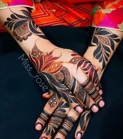 Roz Flower, Khafif Mehndi, Flower Mehndi, Henna Flower, Mehandhi Designs, Mehedi Design, Mahendi Designs, Eid Mehndi, Floral Henna