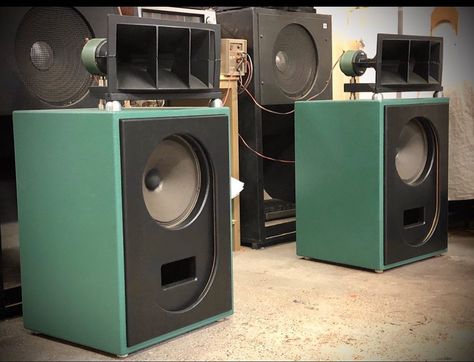 Jean Mocqué on Instagram: “Mini Altec” Sansui Speakers, Altec Lansing Speakers, Altec Lansing, Diy Audio Projects, Sansui Speakers Vintage, Speaker Enclosure, Sansui Vintage Audio, Vintage Speakers, Horn Speakers