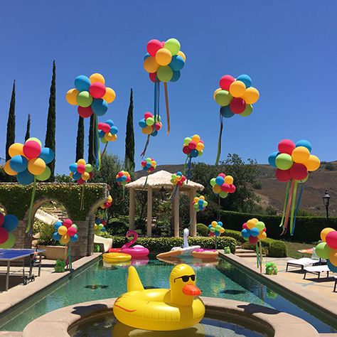 Balloon Arches | Simi Valley, Moorpark, Thousand Oaks, Calabasas, Woodland Hills, Westlake Village, California | Party Blitz Cocomelon Pool Party, Cool Pool Party Ideas, Summer Party Balloons, Over The Pool Balloon Arch, Balloon Arch Over Pool, Pool Balloon Arch, Pool Decor Balloons, Pool Party Balloon Garland, Balloon Garland For Pool Party