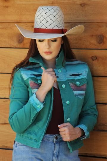 American Hats, Womens Western Hats, Ranch Dress, Western Girls, Women's Western Wear, Cowgirl Photo, Mexico Fashion, Country Outfit, Riding Clothes