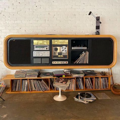 Record Room, Empire Records, Music Decor, Dream Apartment, Dream Spaces, Record Player, My New Room, House Inspo, House Rooms