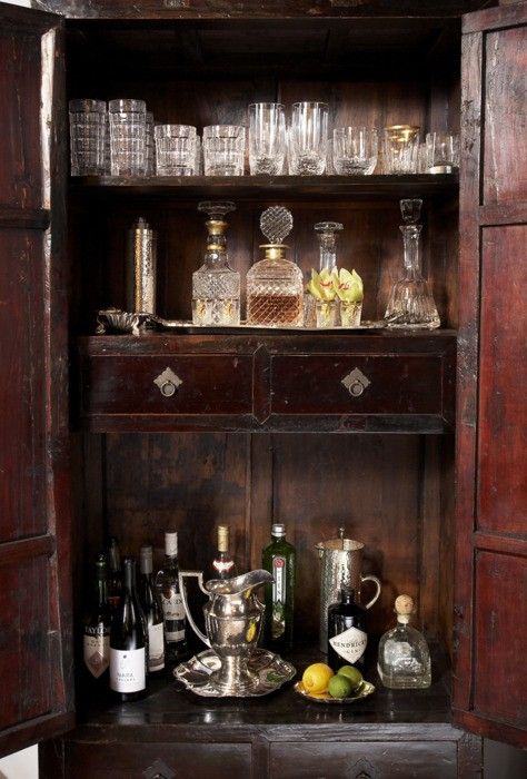 Armoire Bar, Home Bar Areas, Renovation Design, Bar Styling, Drinks Cabinet, Bar Areas, Vintage Bar, Bar Cabinet, Mini Bar