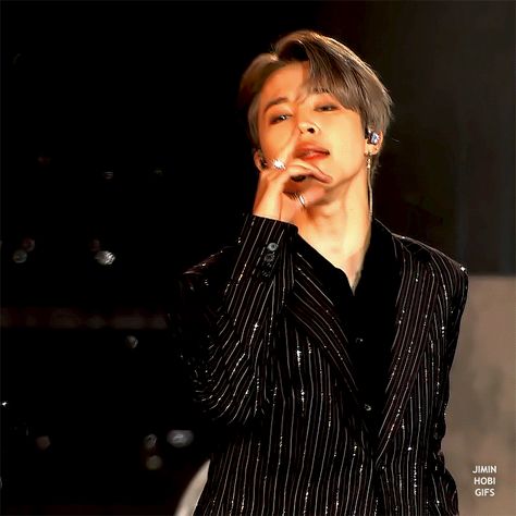 Jimin Hot Gif, Gif Jimin, Jikook Gif, Jimin Gifs, Jimin Gif, Smile Gif, Jimin Park, Sara Ali Khan, Jimin Wallpaper