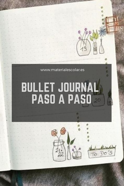 Comienza a organizarte creando tu propio bullet journal para convertirte en todo un profesional de este método. Te contamos cómo hacer tu Bullet Journal desde cero, con indicaciones fáciles para que las pongas en práctica. ¡Vamos allá! #organizacion #materialescolar #bulletjournal Ideas De Bullet Journal, How To Bullet Journal For Beginners, Beginner Bullet Journal, Bullet Journal Ideas Español, Bullet Journal August, Boulet Journal, School Journals, Tracker Bullet Journal Français, Journal Inspiration Writing