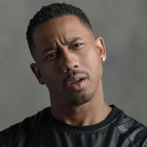 Brandon T Jackson Brandon Jackson, Sneaky Link, Black Boys, A Teen, Just Beautiful, Male Beauty, Character Ideas, Black Art, Lyon