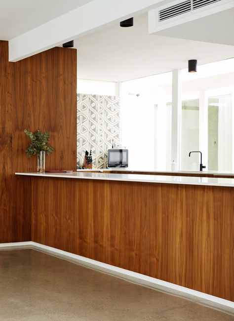 Photo 8 of 16 in Before & After: A Run-Down Midcentury in Southern California Goes From Eyesore to Head Turner - Dwell Walnut Plywood, Plywood Siding, Midcentury Home, International Style, Baseboards, Style Home, Kitchen Bar, Palm Springs, Southern California