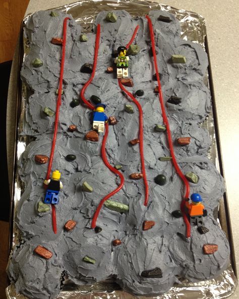 Rock climbing cupcake cake Rock Climbing Cake, Lego Movie Birthday, Rock Climbing Party, Birthday Party Desserts, Summer Birthday Party, Party Rock, Lego Party, Cupcake Cake, Birthday Cake Kids