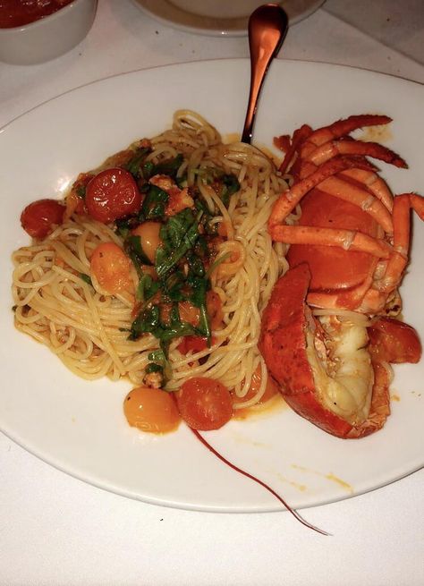 Spaghetti Spaghetti Lobster, Lobster Aesthetic, Pasta And Lobster, Lobster Spaghetti, Book Promotion, All In One App, Food Drinks, Non Fiction, Living Food