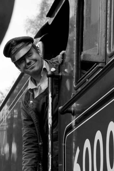 Train Driver, Steam Train, Train Conductor, Train Engineer, Rail Transport, Steam Engine Trains, Steam Railway, Bad Picture, Train Depot