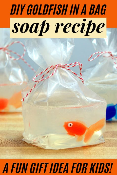 Goldfish In A Bag, Diy Gift For Kids, Diy Birthday Party Favors, Soap Making Tutorials, Savon Diy, Jelly Soap, Lye Soap, Diy Gifts To Make, Decorations Bedroom