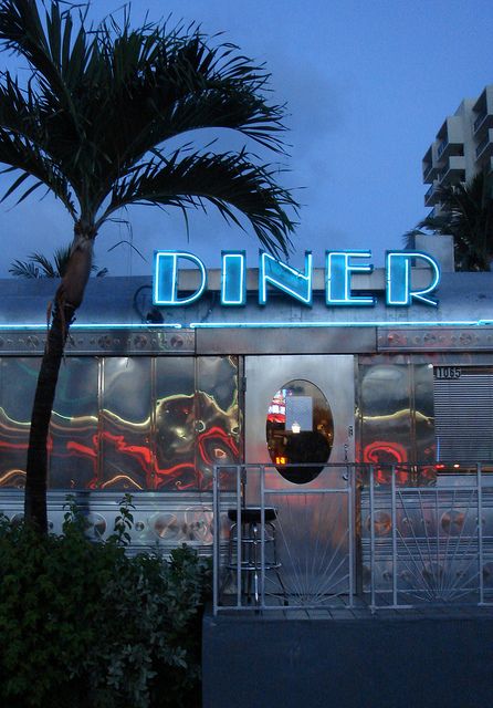 Strangely Familiar, Diner Aesthetic, Familiar Places, Vintage Diner, Diner Recipes, Vintage Neon Signs, Retro Diner, American Diner