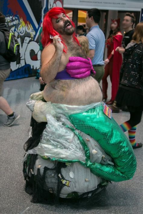 Beariel The Hairy Mermaid Cosplay Fail, Funny Cosplay, Goofy Pictures, Funny Fashion, 웃긴 사진, Very Funny Pictures, Funny Profile Pictures, Cool Halloween Costumes, Best Cosplay