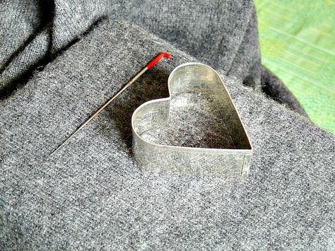 How to Use Needle Felting Techniques to Decorate - or Mend - a Wool Sweater How To Mend Hole In Cashmere, Visible Mending Sweater Holes, Mending Techniques, Clothing Repurpose, Visible Mending Stitches, Felting Techniques, Plain Sweater, Mending Clothes, Wool Design