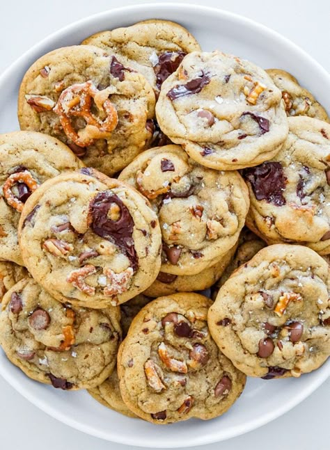 Trash Can Cookies – Sauced Kitchen Trash Cookies Recipes, Trash Can Cookies Recipe, Trash Can Cookies, Garbage Cookies, Pretzel Treats, Butter Toffee, Cookie Brownie Bars, Gourmet Cookies, Milk Chocolate Chips