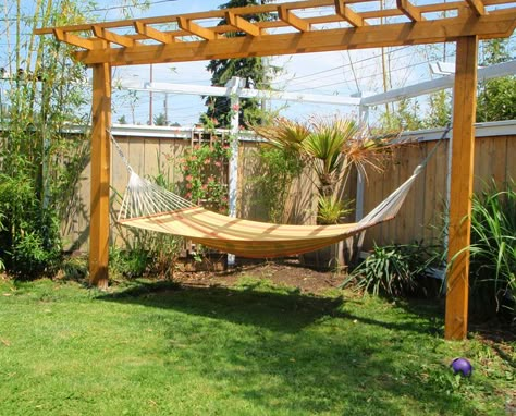 Pergola and hammock stand, I want this not just because I LoVe hammocks but I would love to say, "lets go out to the Pergola"!!!!! Ombra Pergola, Backyard Hammock, Garden Hammock, Patio Pergola, Building A Pergola, Garden Vines, Backyard Pergola, Hammock Stand, Have Inspiration