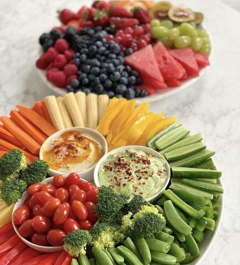 Dessert Platters, Vegetable And Fruit Tray, Fruit Platter Designs, Fruit And Veggies, Fruit And Veggie, Vegetable Tray, Dessert Platter, Fruit Displays, Thursday Afternoon