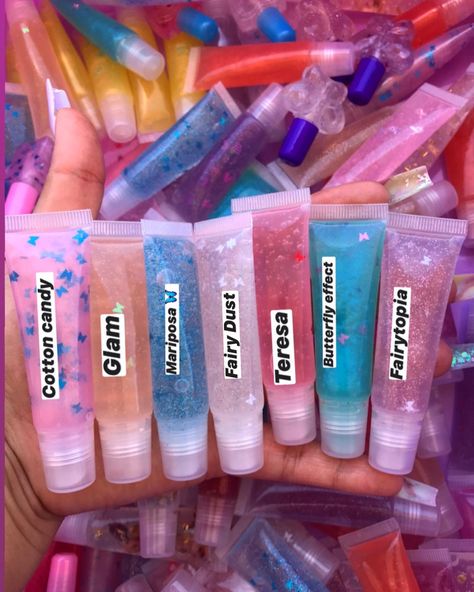 Glamnbake scented butterfly glosses Butterfly Lip Gloss, Lip Gloss Names, Lip Gloss Ideas, Gloss Diy, Lipgloss Business, Lip Gloss Homemade, Lip Gloss Cosmetics, Lip Gloss Balm, Lip Balm Collection