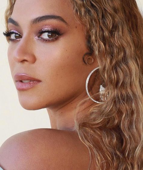 Beyonce Makeup, Beyonce 2013, Beyonce Instagram, Beyonce Knowles Carter, Beyonce Style, Beyoncé Giselle Knowles-carter, Beyoncé Giselle Knowles, Beyonce Queen, Winter Makeup