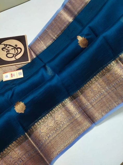 Kanjivaram Sarees Silk, Simple Saree Designs, Indian Sari Dress, New Saree Designs, Silk Sarees With Price, Floral Print Sarees, New Saree Blouse Designs, Traditional Blouse Designs, Saree Style