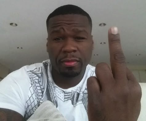 50 cent gives the finger Money Background Aesthetic Black, 50 Cent Albums, Middle Finger Meme, Middle Finger Picture, Rude Finger, Middle Finger Wallpaper, Rapper 50 Cent, Middle Finger Funny, Celebrity Selfies