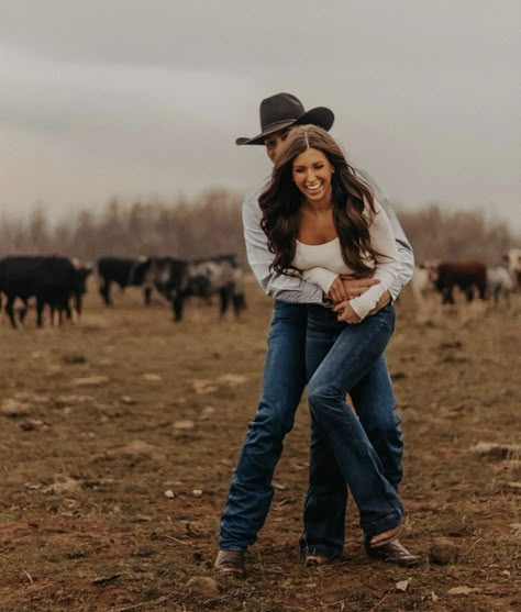 Country Wife And Husband, Farmer Couple Photography, Matching Western Outfits Couples, Life 360 Circle Names For Bf And Gf, Country Western Couple Pictures, Western Couple Pictures With Horses, Western Couple Captions, Country Wedding Winter, Western Couples Pictures