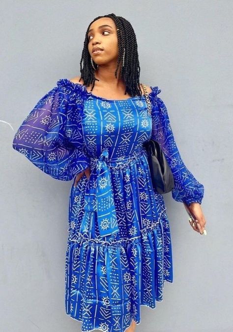 Ankara Silk And Chiffon Styles, Soie Wax Model, Silk Dress Fashion, Striped Print Dresses, African Fabric Dress, Plus Size Fashionista, Long African Dresses, African Print Dress Ankara, Short African Dresses