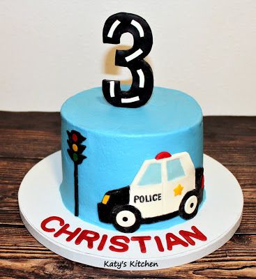 Katy's Kitchen: Police Car Cake for a 3-Year Old Police Birthday Party Cake, Cake Police Birthday, Police Cake Ideas Birthday, Police Car Cakes For Boys, 3rd Birthday Cakes For Boys, Police Themed Cake, Police Buttercream Cake, Police Car Cake Design, Police Car Cake