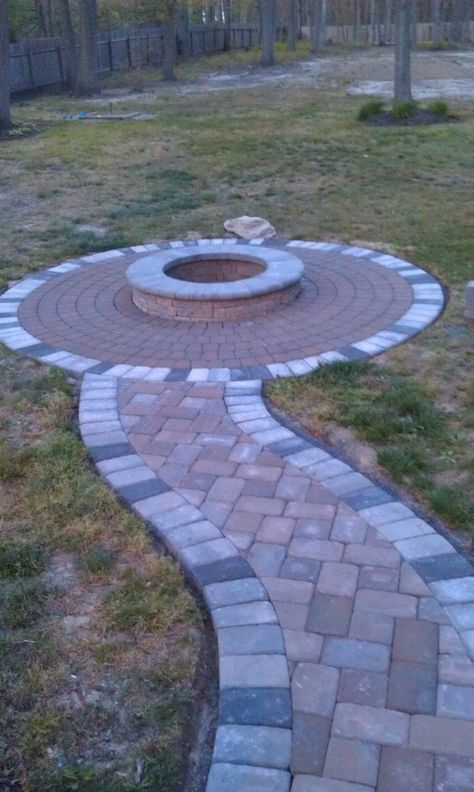 Brick Walkway To Fire Pit, Fire Pit Brick, Half Circle Fire Pit Seating Area, Round Brick Fire Pit, Chimnea Outdoor, In Ground Fire Pit With Black Ring, Circle Paver Patio With Fire Pit, Barbecue Backyard, Circle Brick Patio Fire Pits