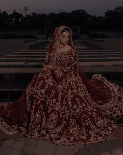 Pakistan Bridal Dress Red, Red Lengha Bridal Pakistani, Red Desi Wedding Dress, Pakistani Red Bridal Dress, South Asian Wedding Dress, Bridal Fits, Bride Aesthetic, Army Art, Wedding Dresses Pakistani