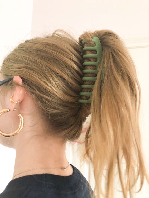 Multi Colored Hair, Hair Clamps, Clip Hairstyles, Peinados Fáciles Para Cabello Corto, Ponytail Hairstyles, Trendy Hairstyles, Diy Hairstyles, Easy Hairstyles, Hair Trends