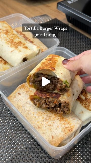 Tortilla Burger Wrap, Tortilla Burgers, Tortilla Burger, Burger Wraps, Protein Burger, Protein Meal Prep, Beef Wraps, High Protein Meal, High Protein Meal Prep