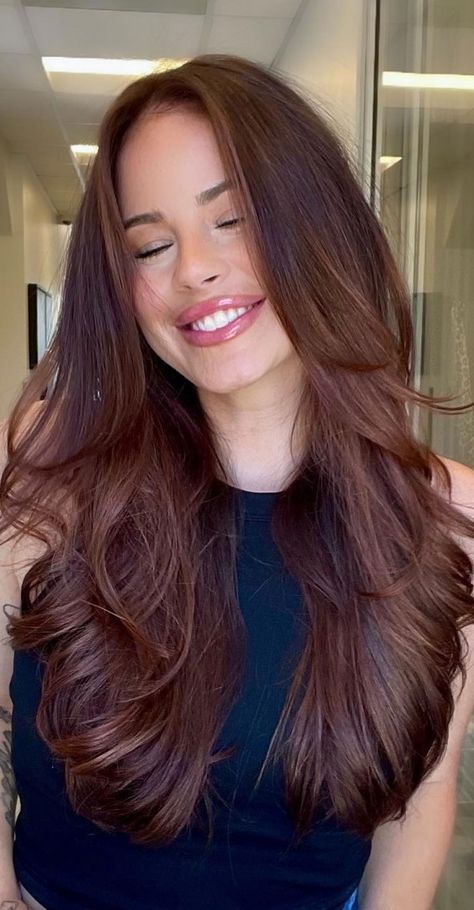 Cola Brown Hair Color, Red Hair For Cool Toned Skin, Cherry Coke Brown Hair, Cherry Cola Highlights Brown Hair, Brown Girls Hair Color Ideas, Cherry Hair With Highlights, Brown Hair With Red Tones, Cherry Cola Balayage Dark Brown, Dark Cherry Cola Hair Color Brown Skin