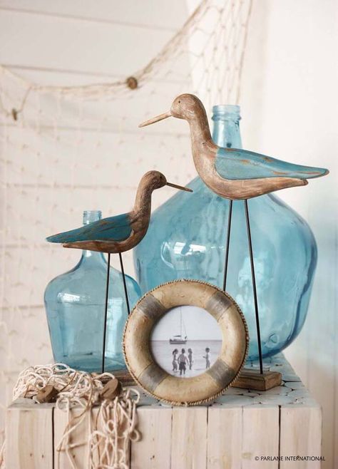 Picturesque Beach Motif for a Coastal Home #beach #coastal #decoration #decorhomeideas Australia Decor, Decor Marin, Boho Australia, Deco Marine, Cottage Coastal, Room Shelf, Seaside Decor, Beachy Decor, Coastal Living Rooms