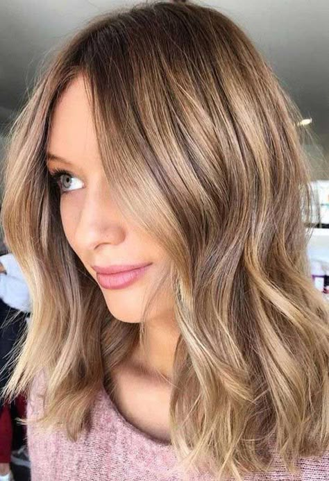 Summer’s gone, It’s FAll now! looking for a change in this fall? it’s time to head to the salon and hit the refresh button.... Golden Bronde Hair, Brown Ombre Hair, Blond Balayage, Bronde Hair, Gorgeous Hair Color, Honey Blonde Hair, Haircut Styles, Honey Hair, Brown Blonde Hair