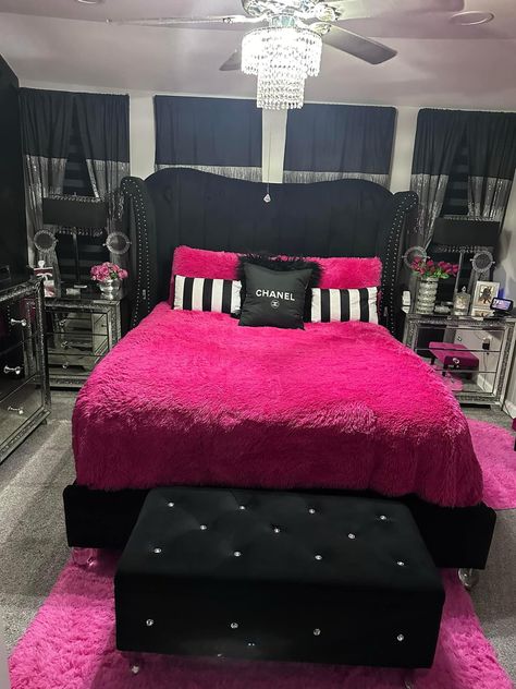 Hot Pink And Black Bedroom Ideas, Victoria Secret Bedroom Ideas Decor, Black Pink Bedroom Ideas, Black Woman Bedroom Ideas, Black And Pink Room Ideas Bedrooms, Black And Hot Pink Room, Hot Pink And Black Room, Hot Pink Room Ideas, Pink And Black Room Ideas