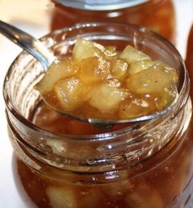 Caramel Apple Jam Caramel Apple Jam, Honey Crisp, Jam Recipes Homemade, Canning Jam, Apple Jam, Apple Pie Filling, Jam And Jelly, Jam Recipe, Jelly Recipes