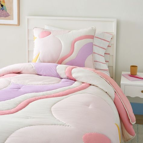 Pastel bed sheets