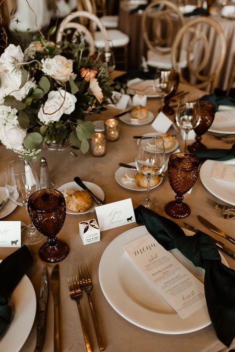 Black White And Amber Wedding, Amber Glasses Wedding Table, Brown Glassware Wedding, Amber Glassware Table Settings, Amber Glassware Wedding, Dark Green And Amber Wedding, Mocha Brown Wedding Theme, Amber And Gold Wedding, Earthy Wedding Table Decor