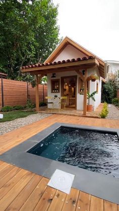 Reka Bentuk Rumah Kecil, Tiny House Interior Design, Tiny House Loft, A Small House, Inspiration Bathroom, Tiny House Inspiration, Casa Country, Remodel Inspiration, Small House Design Plans